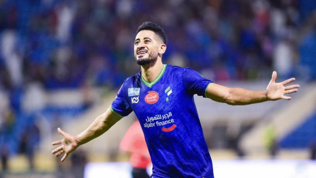 Mourad Batna, Pemain Murah Al Fateh yang Ancam Hegemoni Cristiano Ronaldo dan Al Nassr